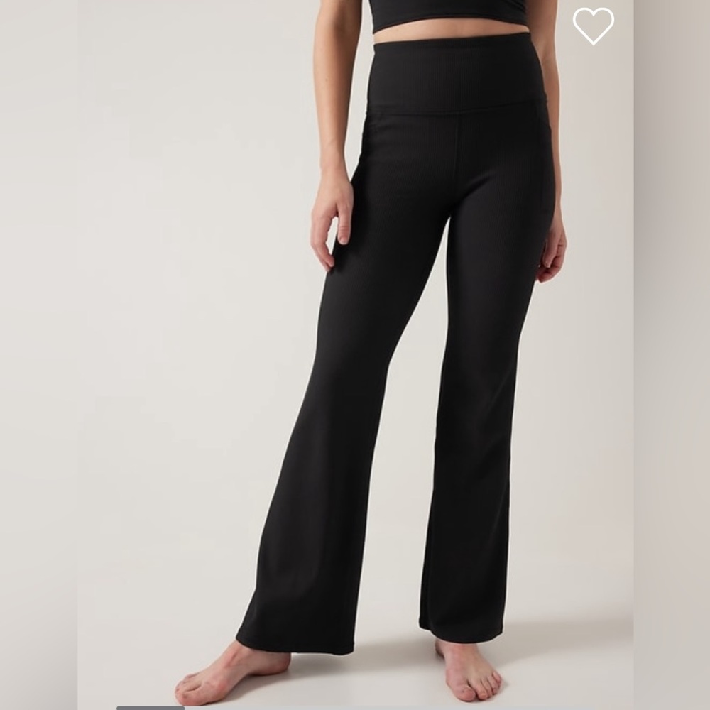 Athleta flared Ribbed leggings. Salutation